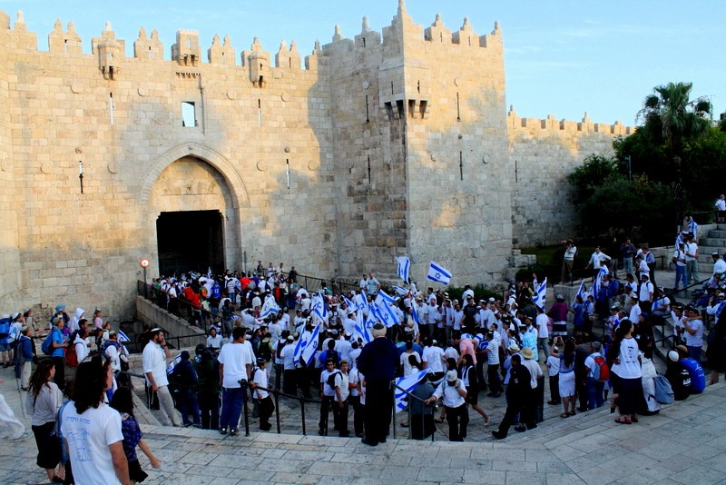 ניסיון להעביר את השטח: המשותפת דורשת לאסור את צעדת הדגלים בירושלים