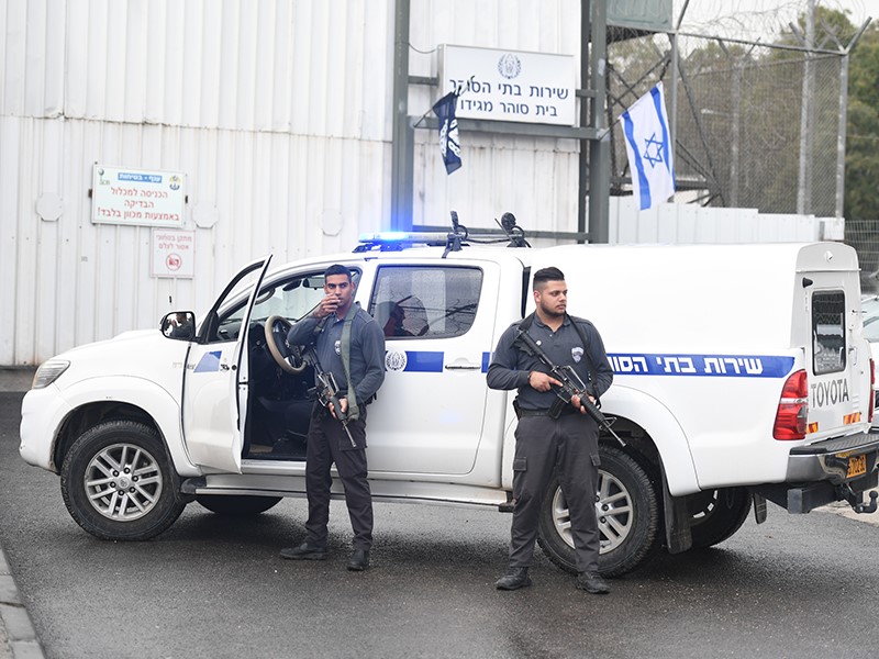 חמישה ערבים תושבי לוד הוכו קשות בידי סוהרים בכלא מגידו
