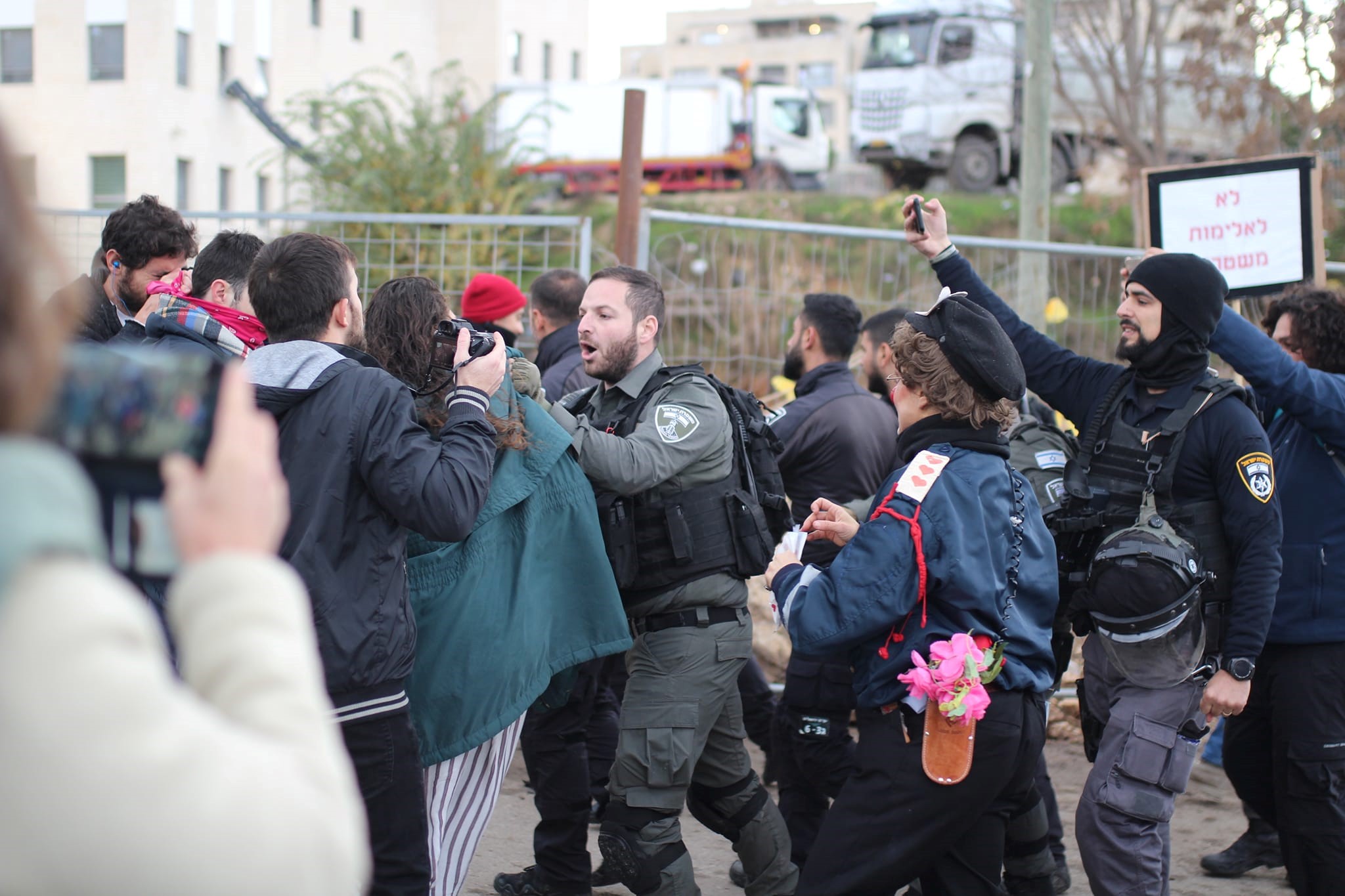פעילי שלום נעצרו במחאות נגד הכיבוש בשייח’ ג’ראח ובבקעת הירדן; הערב הפגנה במגרש הרוסים