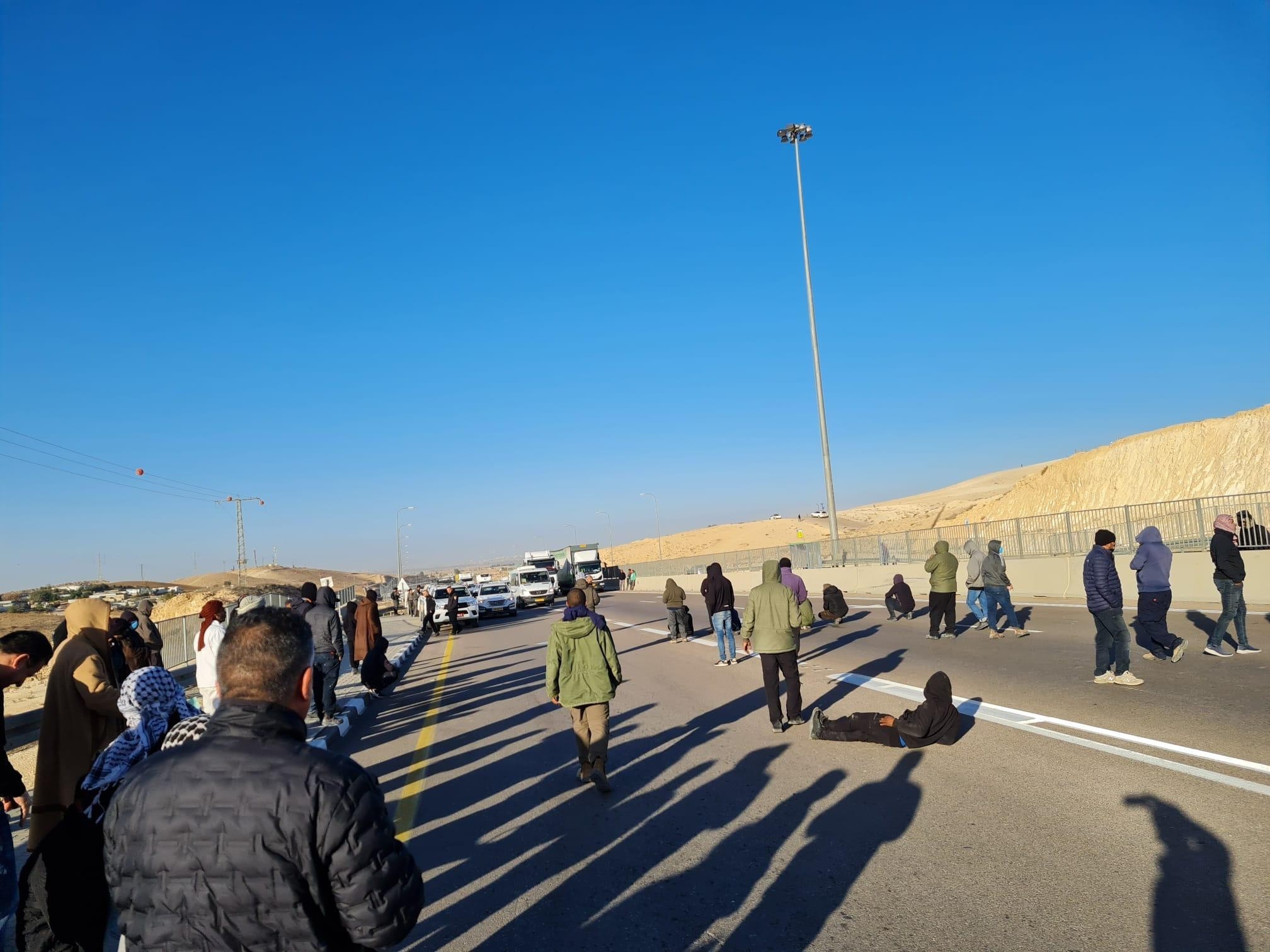 הפגנה ושביתה של תושבים ערבים-בדואים בנגב המוחים נגד נטיעות על אדמותיהם