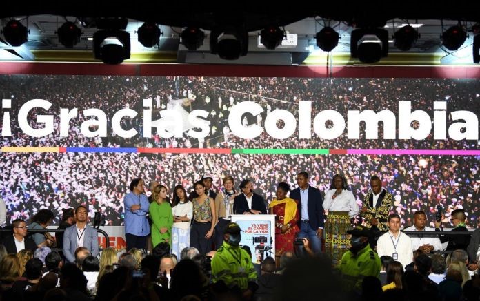 לקראת סיבוב שני בבחירות לנשיאות קולומביה: מוביל מועמד השמאל שזכה ב-40 אחוז מהקולות