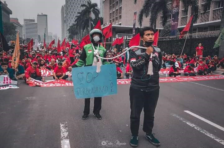 מחאות המוניות פרצו ברחבי אינדונזיה בעקבות עליית מחירי האנרגיה והמזון