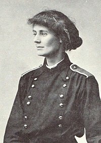 קונסטנס מרקביץ' חברת פרלמנט אירי "דאל", סוציאליסטית ופמיניסטית נבחרה לתפקיד ב-28 בדצמבר 1918