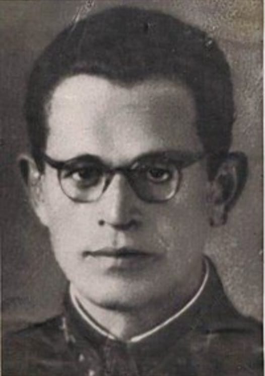חוֹנֶה סַאמוּילוֹביץ’ שְלֶבִיץ’ נולד בוילנה ב-1 בינואר 1915: עיתונאי ליטאי בכיר וקצין בצבא האדום