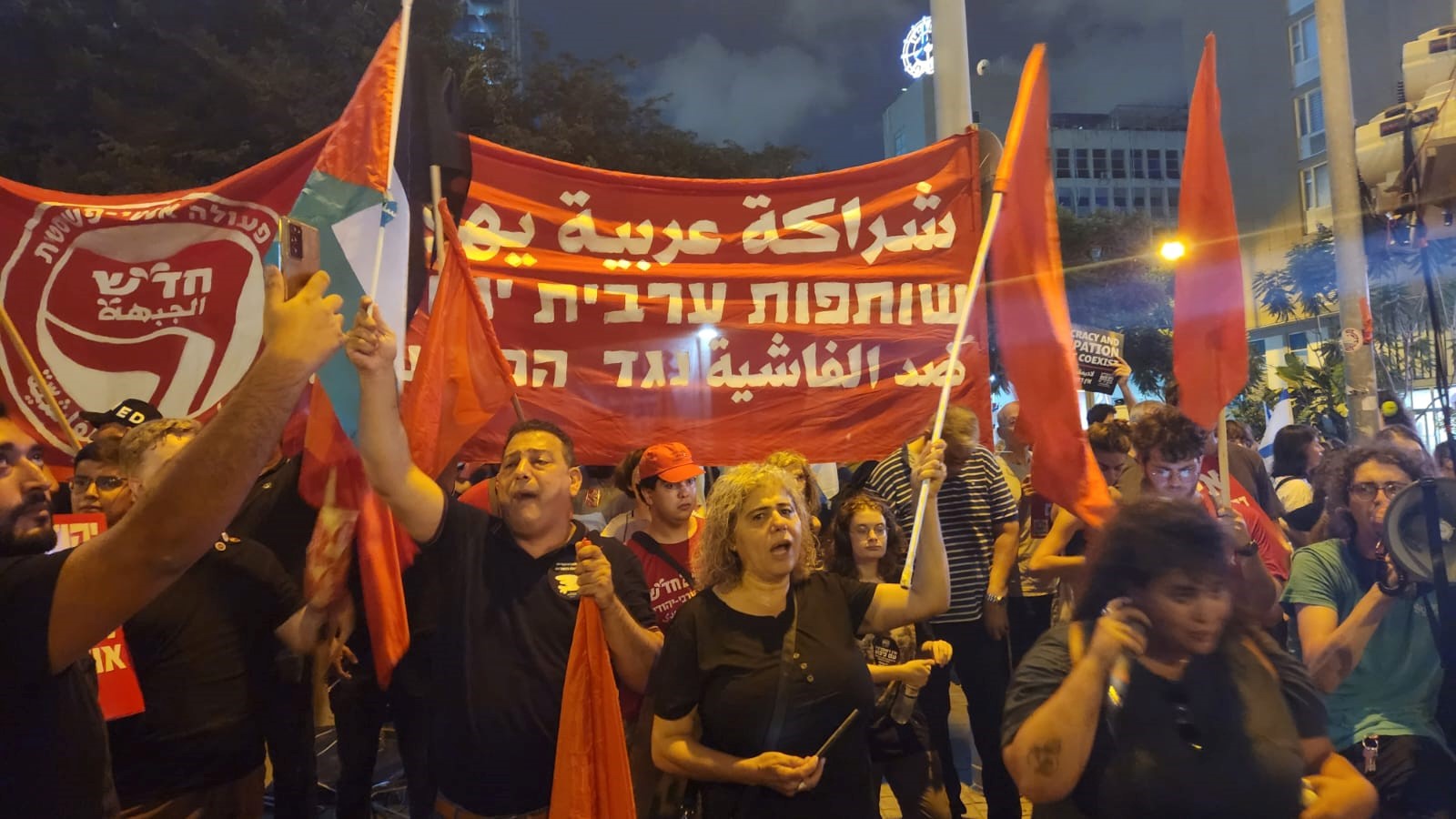 ראש עיריית טירה בהפגנה נגד ההפיכה בקפלן: זו הממשלה הגרועה ביותר שהייתה כאן